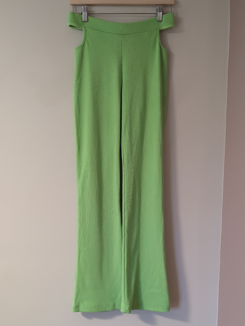 NWT The Ragged Priest Lime Green Chartreuse Hip Cutout Ribbed Flared Leg Pants